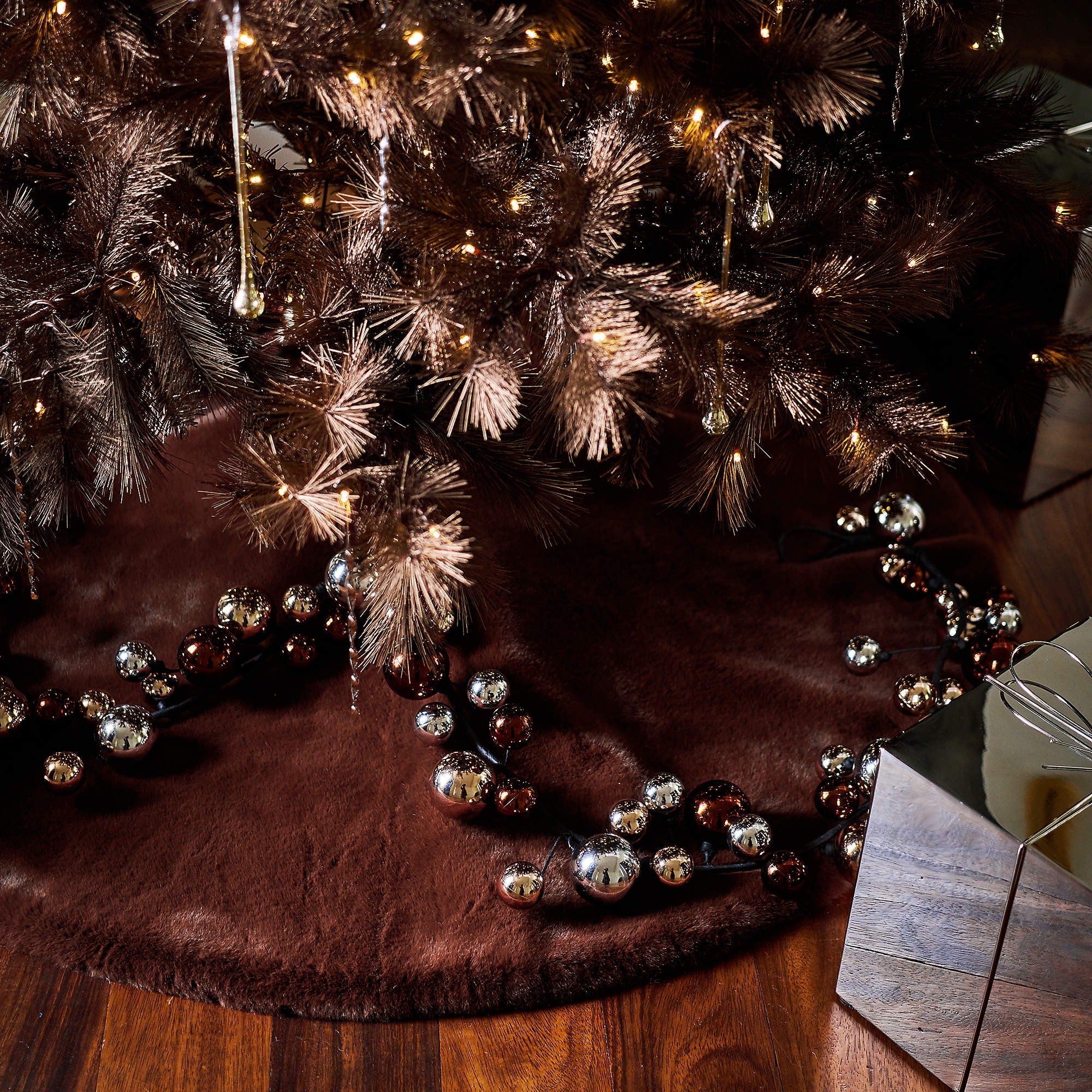 Faux Bronze Pine Christmas Tree 7.5'